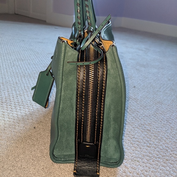 *sold* Rogue 31 with Whipstich Handles - Picture 3 of 8